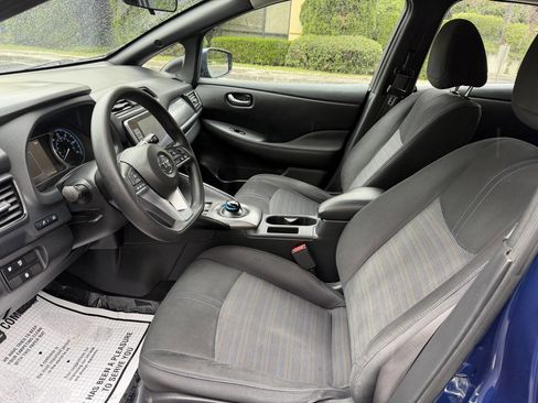 Used 2022 Nissan Leaf S FWD image 8