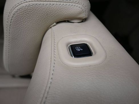 Used 2018 Mercedes-Benz GLS 450 4MATIC image 43