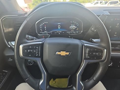 Used 2023 Chevrolet Silverado 1500 LT w/ Protection Package AWD/4WD image 17