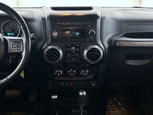 Used 2013 Jeep Wrangler Unlimited Sport image 12