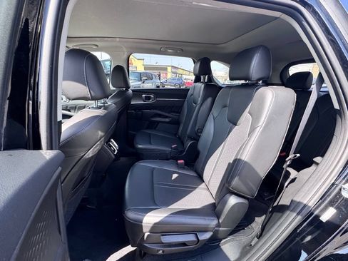 Used 2023 Kia Sorento SX AWD/4WD image 15