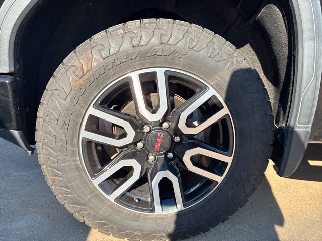 Used 2020 GMC Sierra 1500 AT4 w/ AT4 Premium Package AWD/4WD image 4