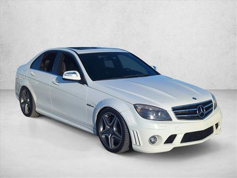 Used 2009 Mercedes-Benz C 63 AMG Sedan image 3