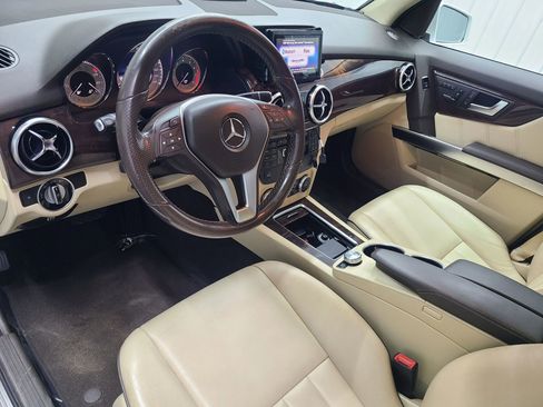 Used 2014 Mercedes-Benz GLK 350 4MATIC w/ Premium 1 Package image 24
