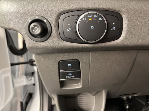 New 2026 Ford Transit 250 148 Medium Roof image 23