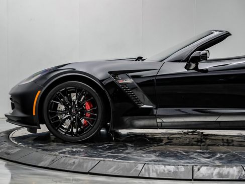 Used 2016 Chevrolet Corvette Z06 w/ 2LZ Preferred Equipment Group RWD image 11