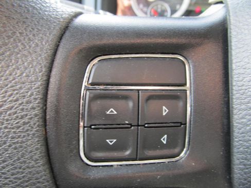 Used 2019 RAM 1500 Tradesman image 39