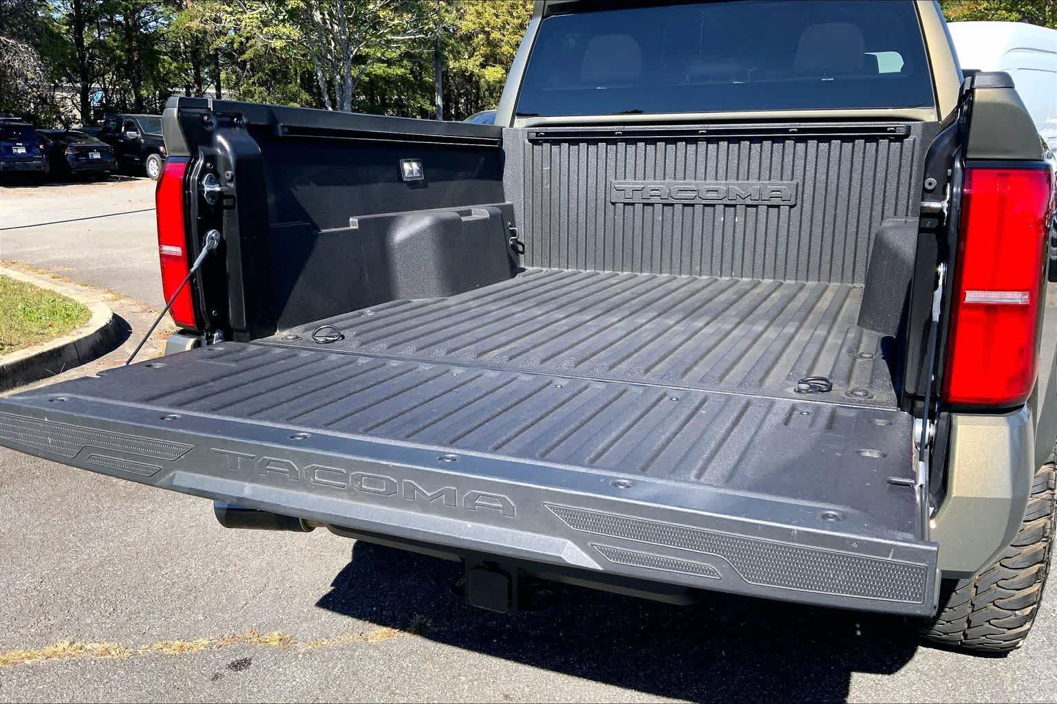 Used 2026 Toyota Tacoma TRD Sport AWD/4WD image 32