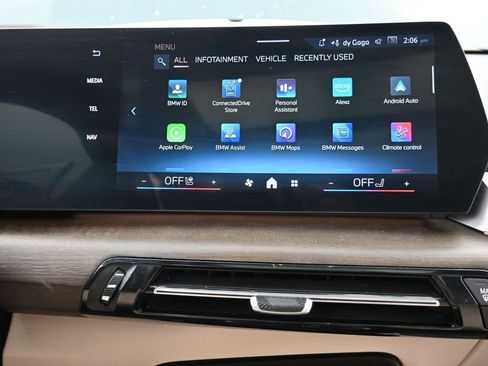 Used 2024 BMW X1 xDrive28i w/ Technology Package image 13