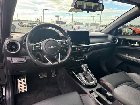 Used 2023 Kia Forte GT w/ GT2 Package image 16