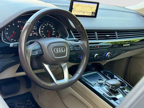 Used 2019 Audi Q7 3.0T Premium w/ Convenience Package AWD/4WD image 8
