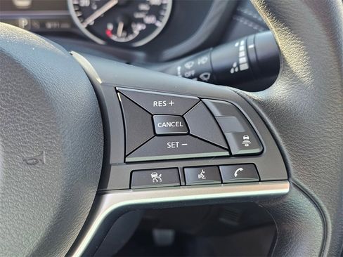 New 2025 Nissan Sentra SV w/ Trunk Package image 31