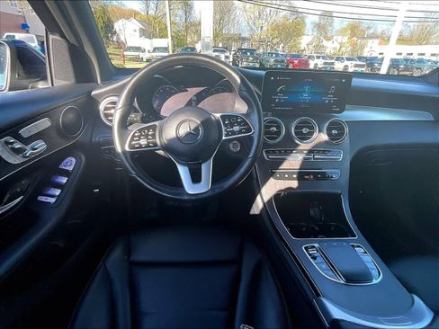 Used 2022 Mercedes-Benz GLC 300 4MATIC w/ Premium Package Lite image 17
