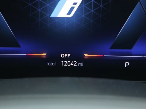 Used 2022 BMW i4 eDrive40 w/ Premium Package image 14