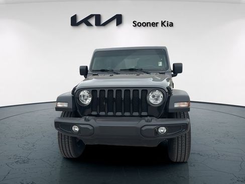 Used 2022 Jeep Wrangler Unlimited Sport AWD/4WD image 2