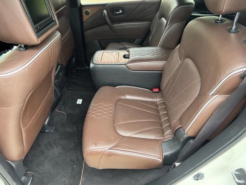 Used 2016 INFINITI QX80 Limited image 12