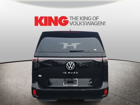 New 2025 Volkswagen ID. Buzz Pro S image 4