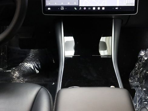 Used 2018 Tesla Model 3 Long Range image 39