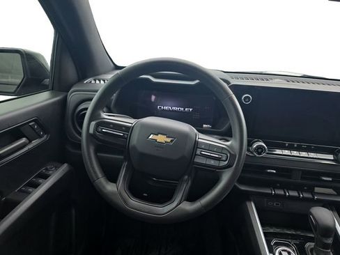 Used 2024 Chevrolet Colorado W/T w/ Technology Package AWD/4WD image 14
