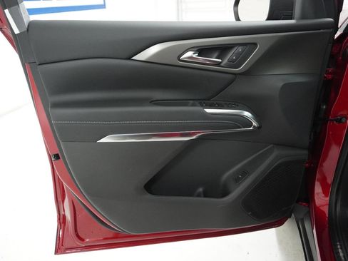 New 2026 Chevrolet Traverse LT w/ Driver Confidence Package image 13