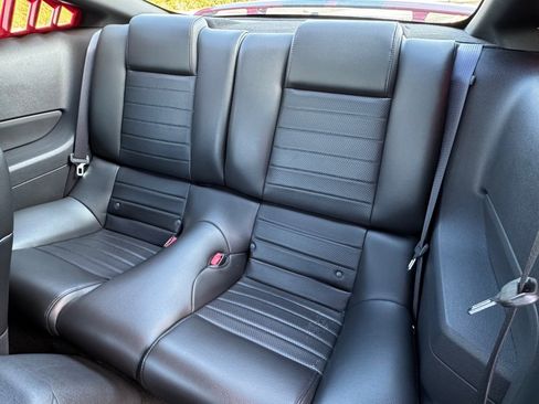 Used 2006 Ford Mustang GT image 17