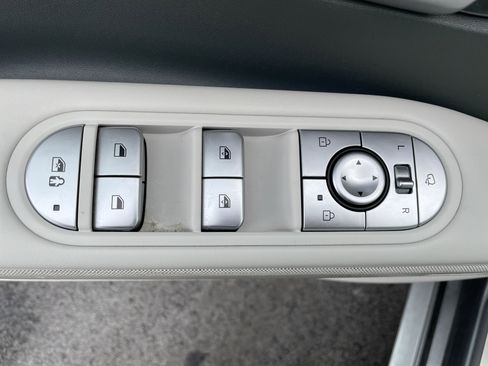 Used 2023 Hyundai Ioniq 5 Limited image 39