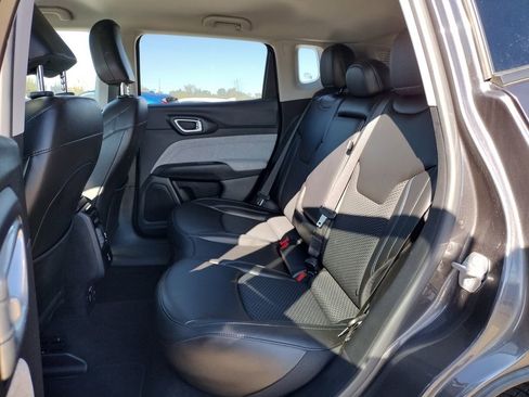 Used 2022 Jeep Compass Latitude w/ Convenience Group image 12