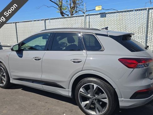 Used 2024 Audi Q4 e-tron Prestige image 4