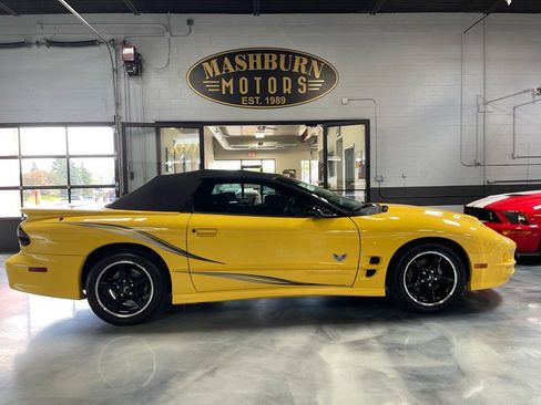 Used 2002 Pontiac Firebird Trans Am image 9