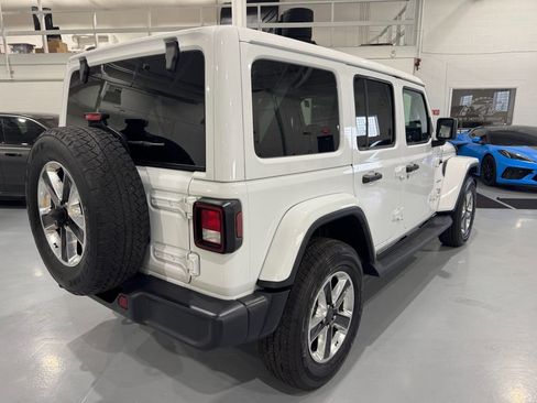 Used 2018 Jeep Wrangler Unlimited Sahara image 7