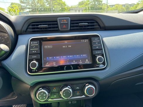 Used 2025 Nissan Versa SV image 17