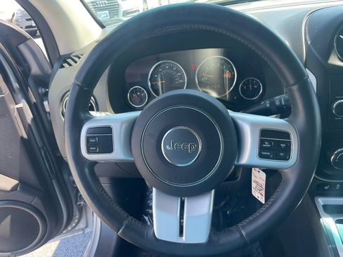 Used 2016 Jeep Compass Latitude AWD/4WD image 31