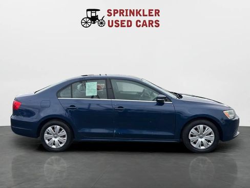 Used 2013 Volkswagen Jetta SE FWD image 3