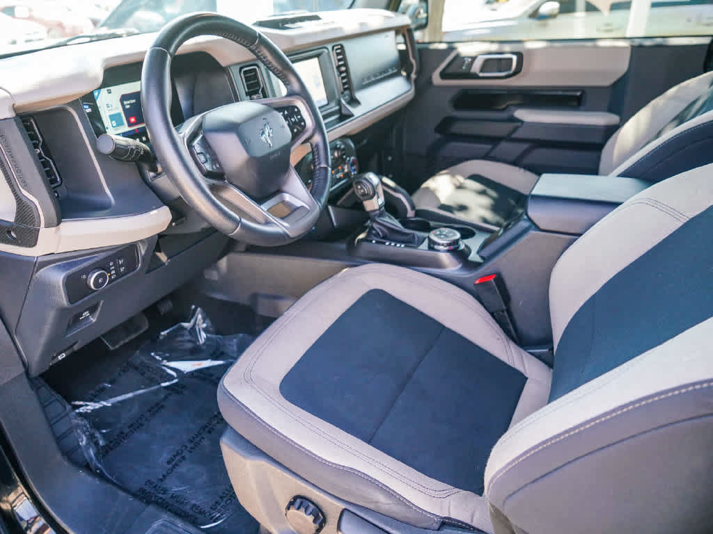 Used 2022 Ford Bronco Big Bend w/ Sasquatch Package AWD/4WD image 16