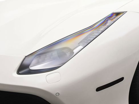 Used 2016 Ferrari 488 GTB image 28