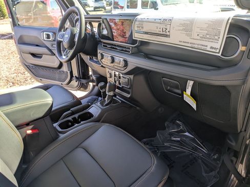 New 2026 Jeep Wrangler Sahara image 34