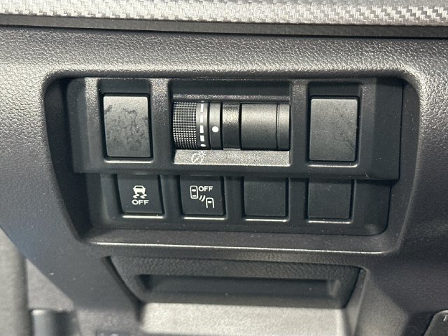 Used 2018 Subaru Impreza 2.0i Sport AWD/4WD image 23