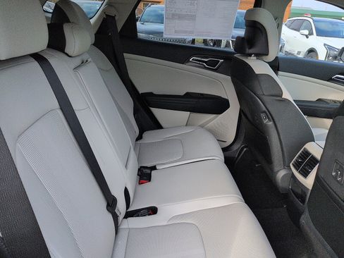 New 2026 Kia Sportage EX image 8
