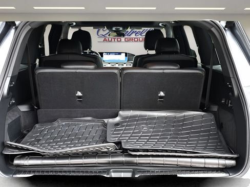 Used 2024 Mercedes-Benz GLS 450 4MATIC image 26