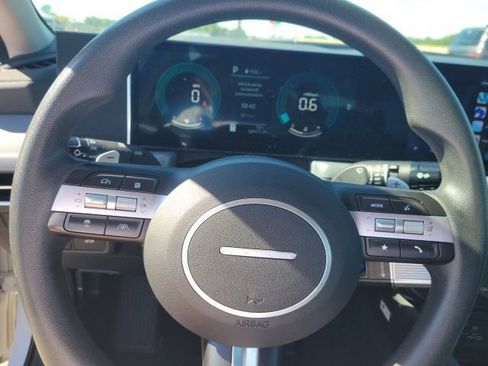 Used 2025 Hyundai Sonata SEL FWD image 14