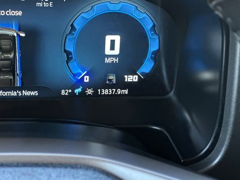 Used 2025 Ford Bronco Badlands AWD/4WD image 28