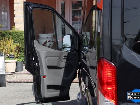 Used 2021 Ford Transit 350 XLT image 14