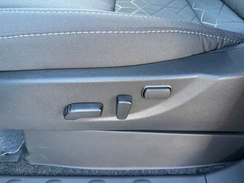 New 2026 Nissan Frontier SV image 5