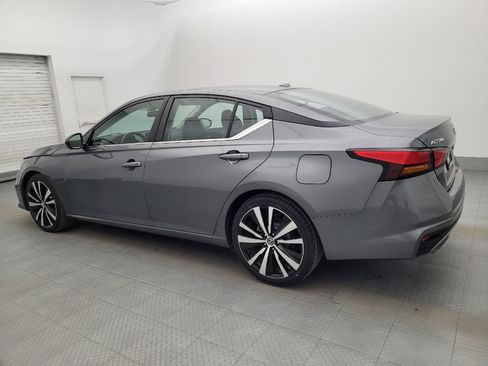 Used 2021 Nissan Altima 2.5 SR image 3