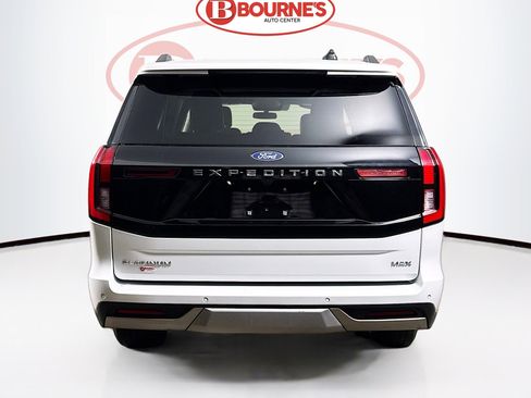 Used 2025 Ford Expedition Max Platinum image 11
