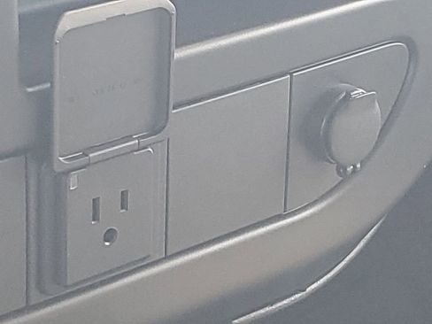 Used 2023 GMC Savana 2500 Work Van image 31