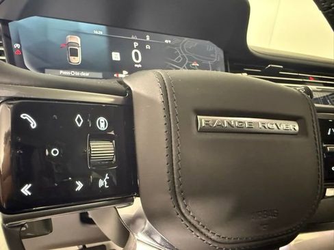 New 2026 Land Rover Range Rover SE image 17