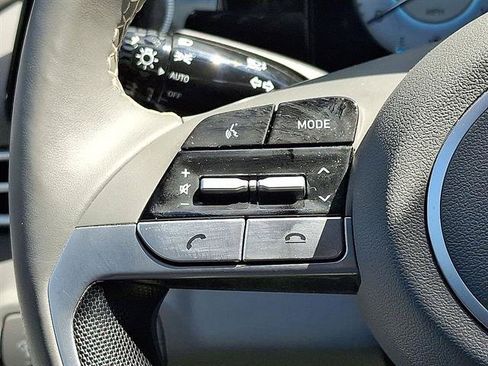 Certified 2023 Hyundai Elantra SEL w/ Convenience Package FWD image 17