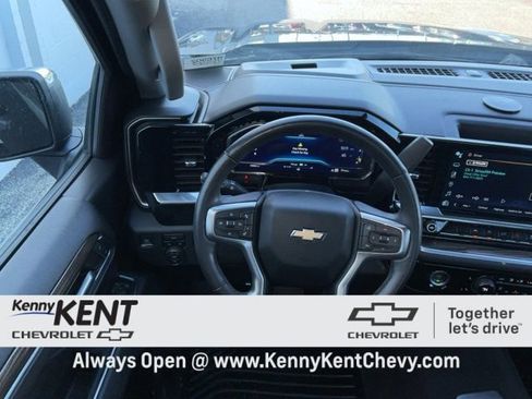 Used 2022 Chevrolet Silverado 1500 LT image 25