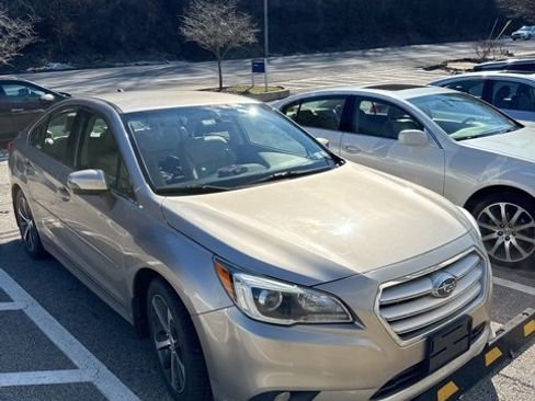 Used 2016 Subaru Legacy 3.6R Limited image 2